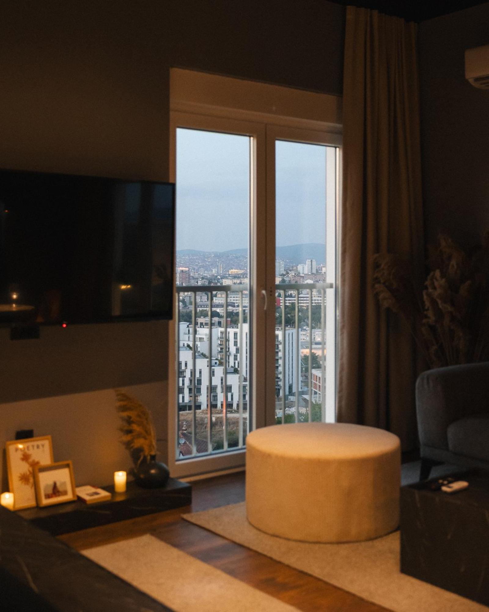 Etern Apart Hotel 普里什蒂纳 外观 照片